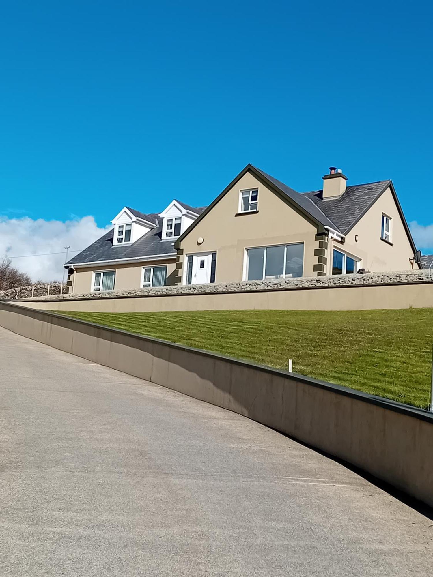 St Kieran'S Apartment Donegal Town Exterior foto